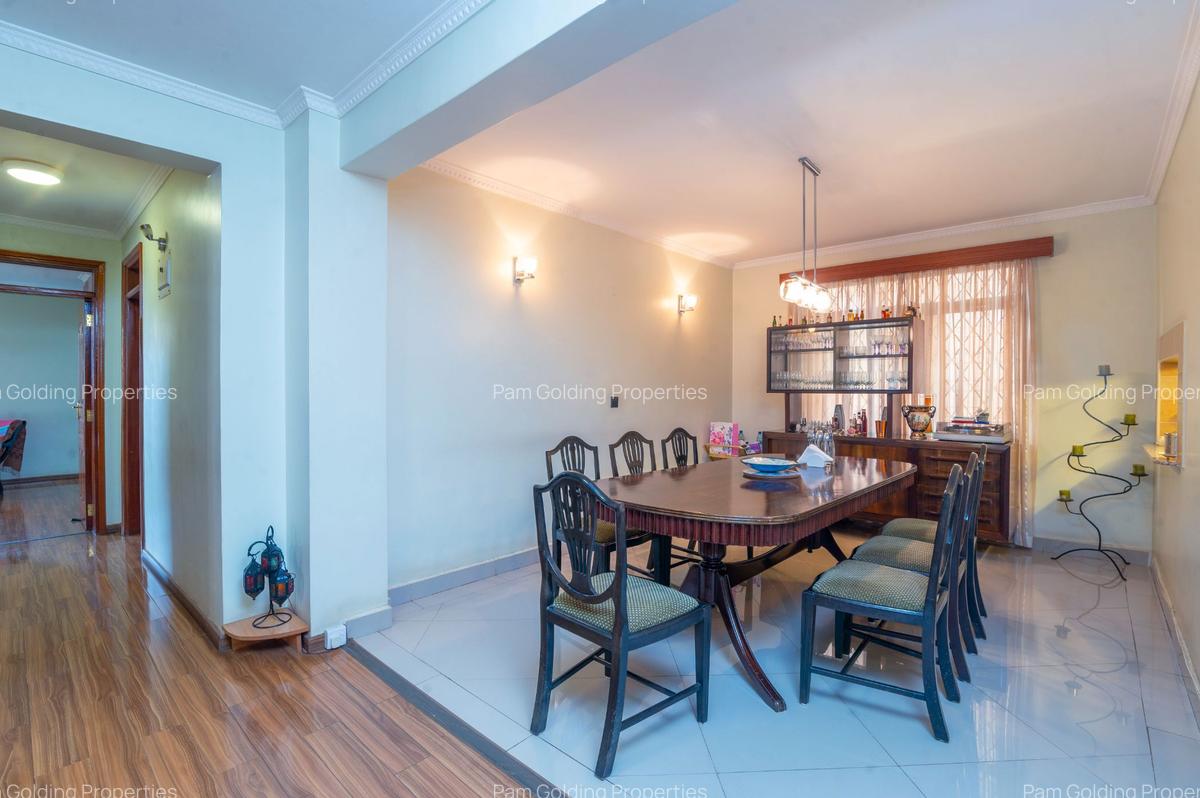 3 Bed Apartment with En Suite at Batu Batu Road - 6