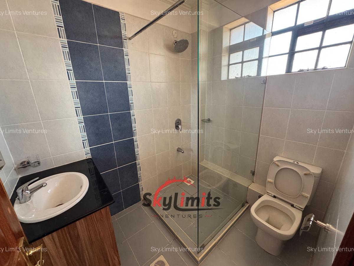 4 Bed Townhouse with En Suite in Kitisuru - 12