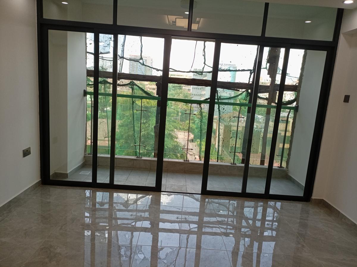 2 Bed Apartment with En Suite at Westlands Rd - 1