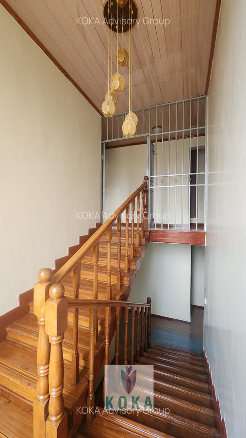 6 Bed Villa with En Suite in Runda - 7