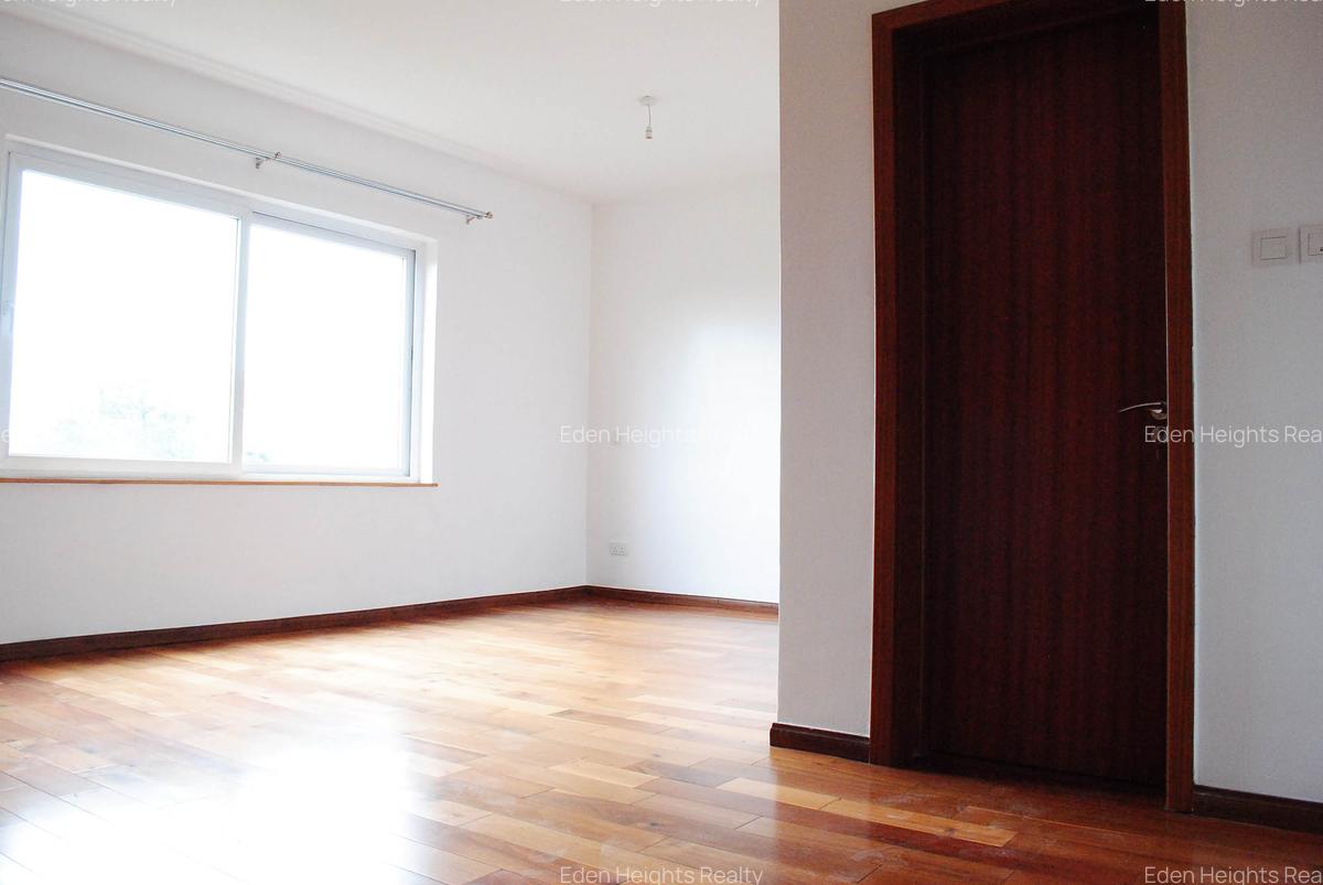 3 Bed Apartment with En Suite in Kilimani - 10