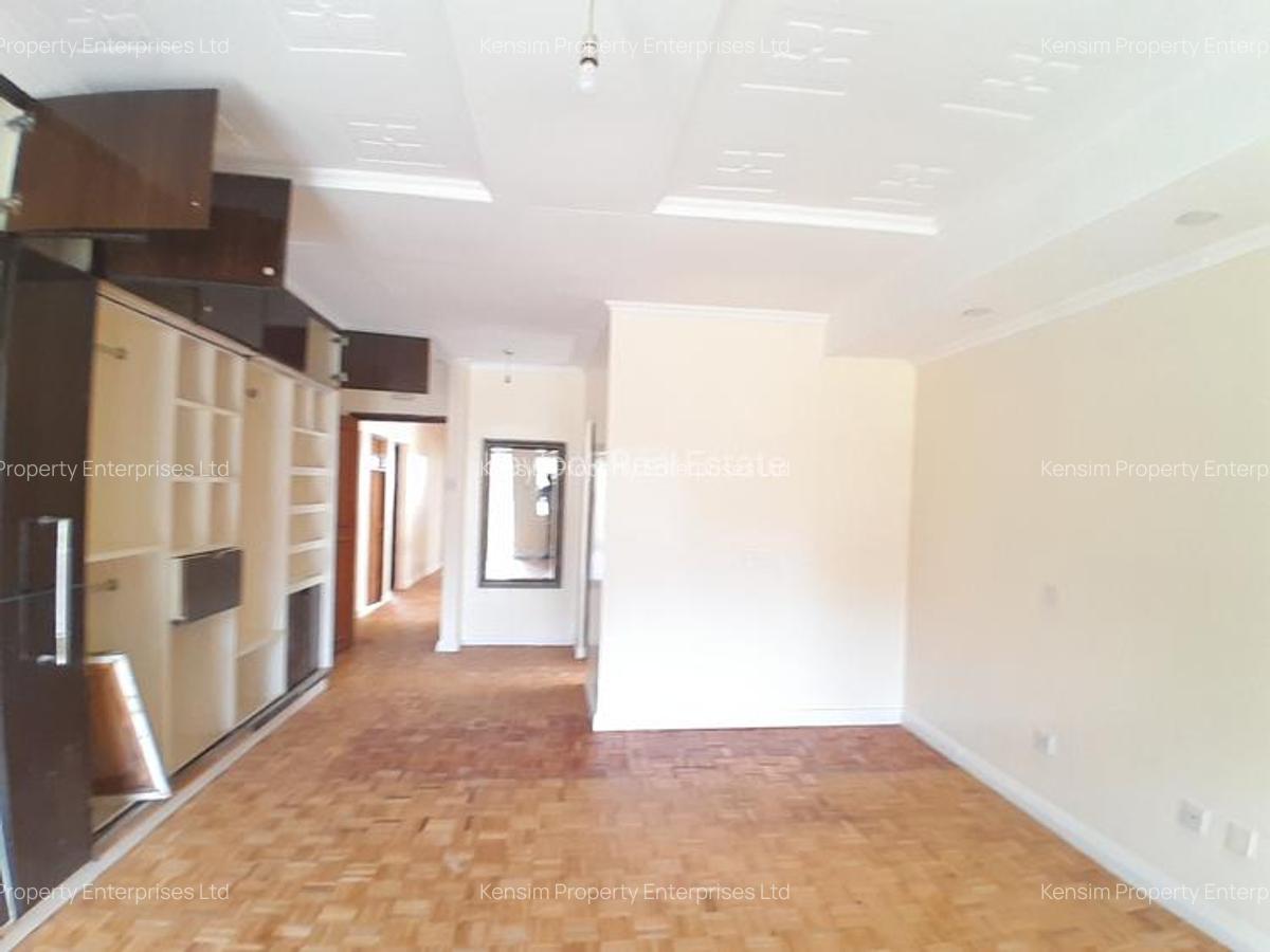 5 Bed Townhouse with En Suite in Lavington - 7