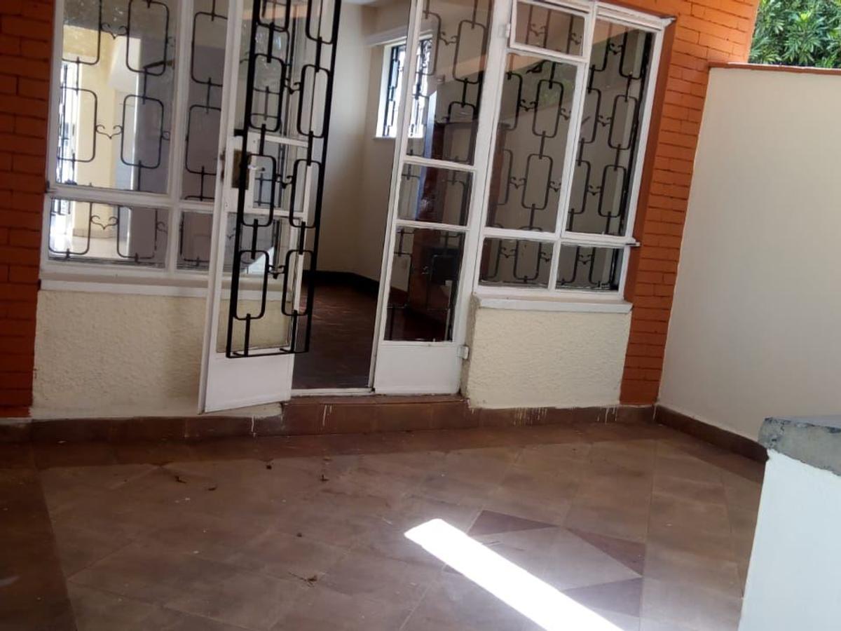 3 Bed House with En Suite in Kilimani - 4