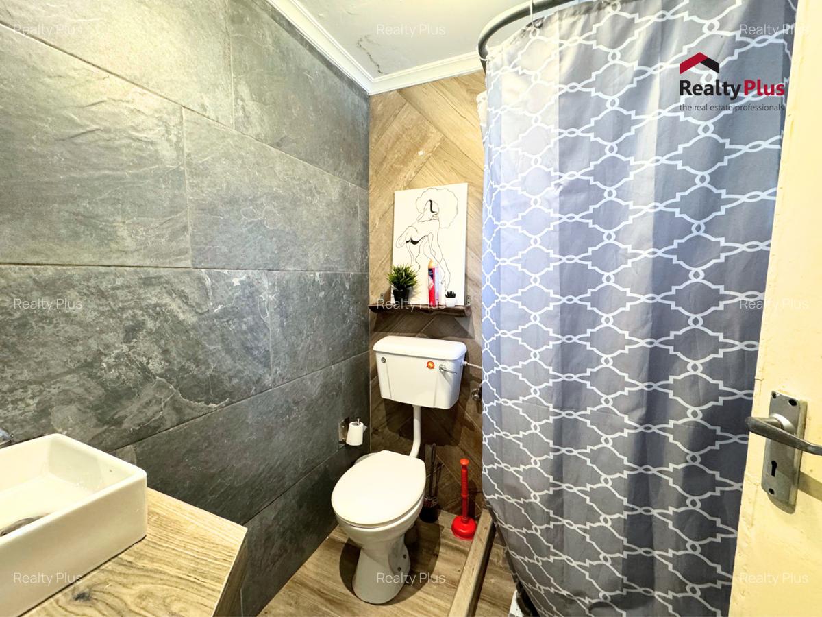 Bedsitter at Woodley - 9