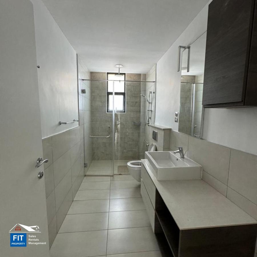 4 Bed Apartment with En Suite in Westlands Area - 10