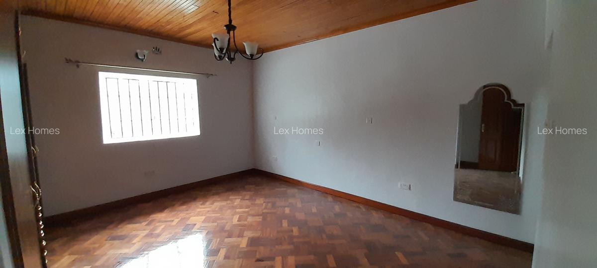 4 Bed House with En Suite at Merisho Road - 15