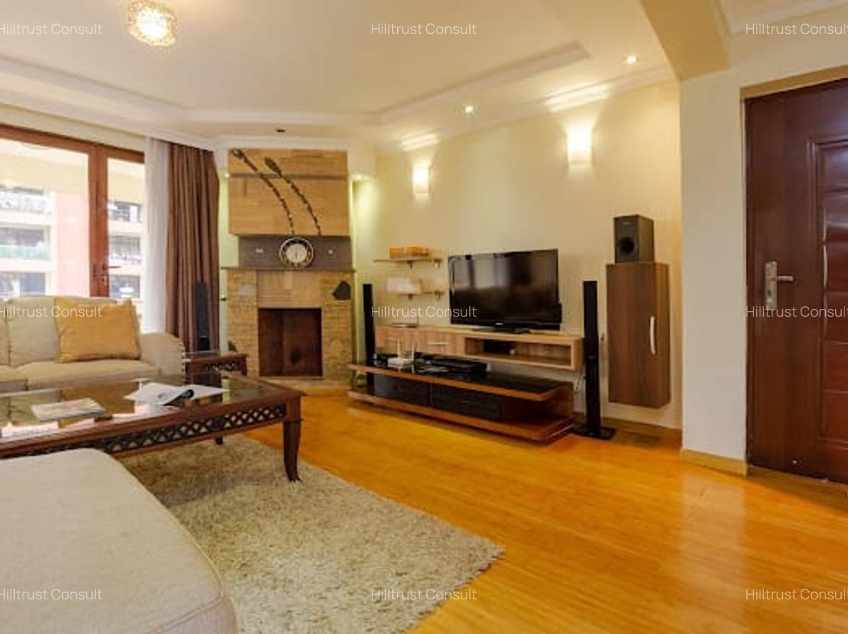 3 Bed Apartment with En Suite at Dennis Prit - 1