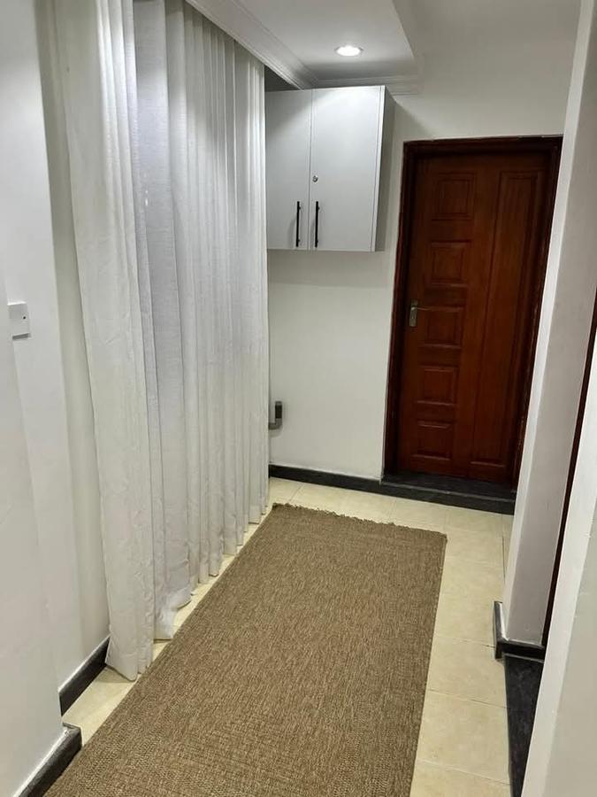 Serviced 1 Bed Apartment with En Suite at Safari Park - 2