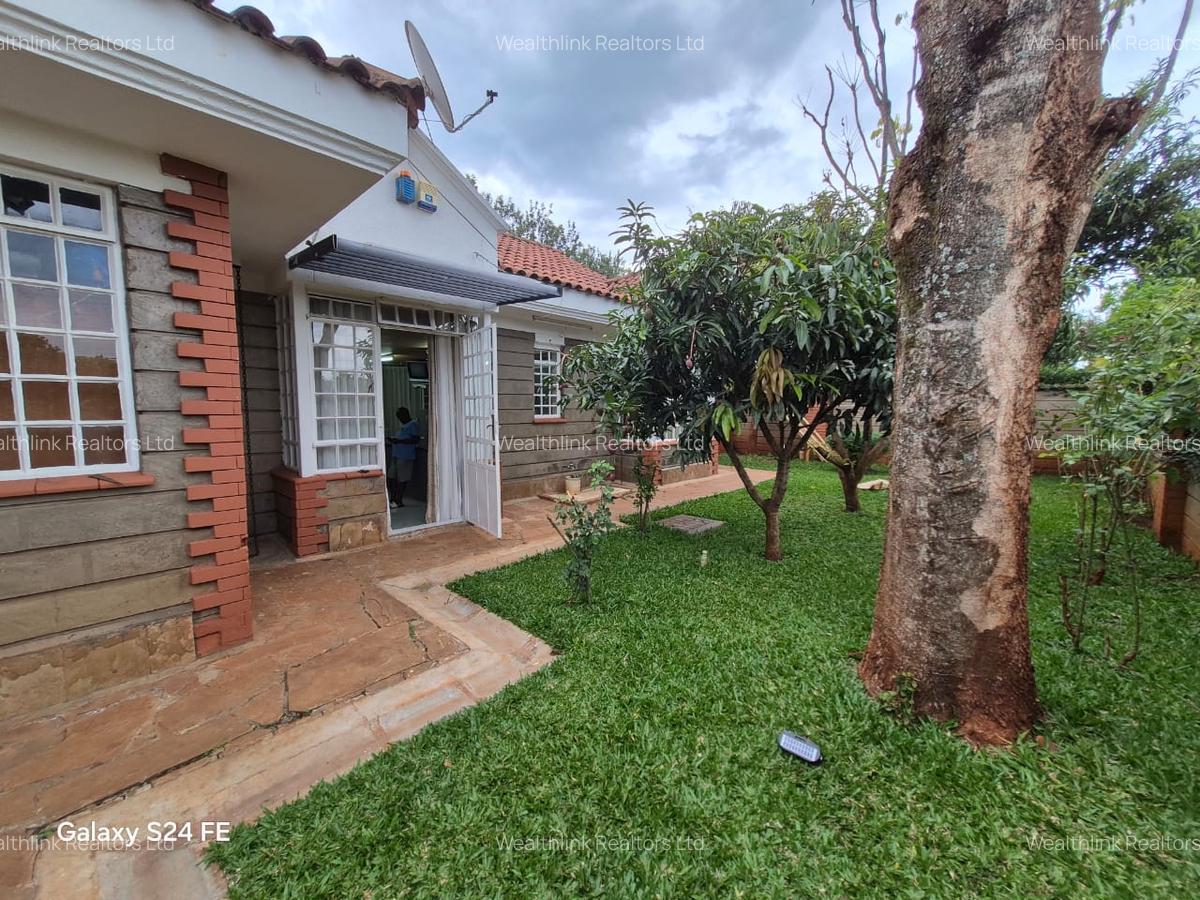 3 Bed House with En Suite at Runda - 14