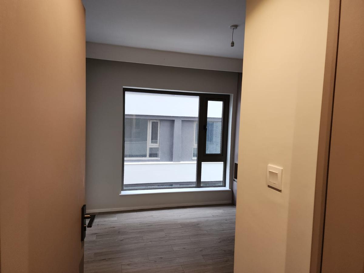 2 Bed Apartment with En Suite in Rosslyn - 8