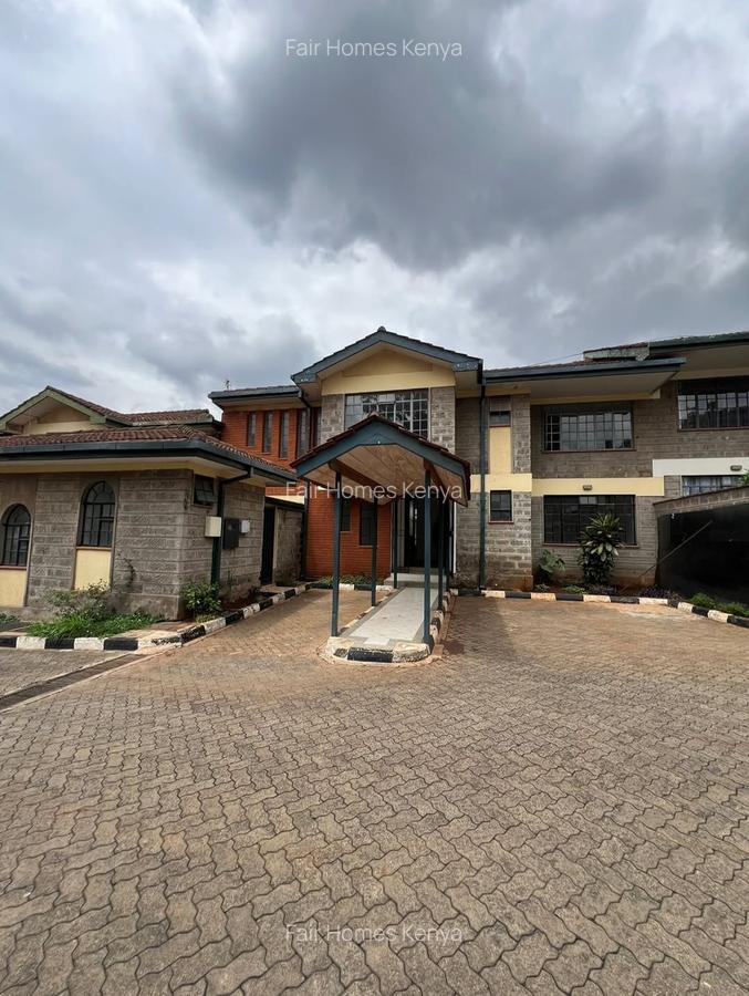 4 Bed Townhouse with En Suite at Lavington Green - 1