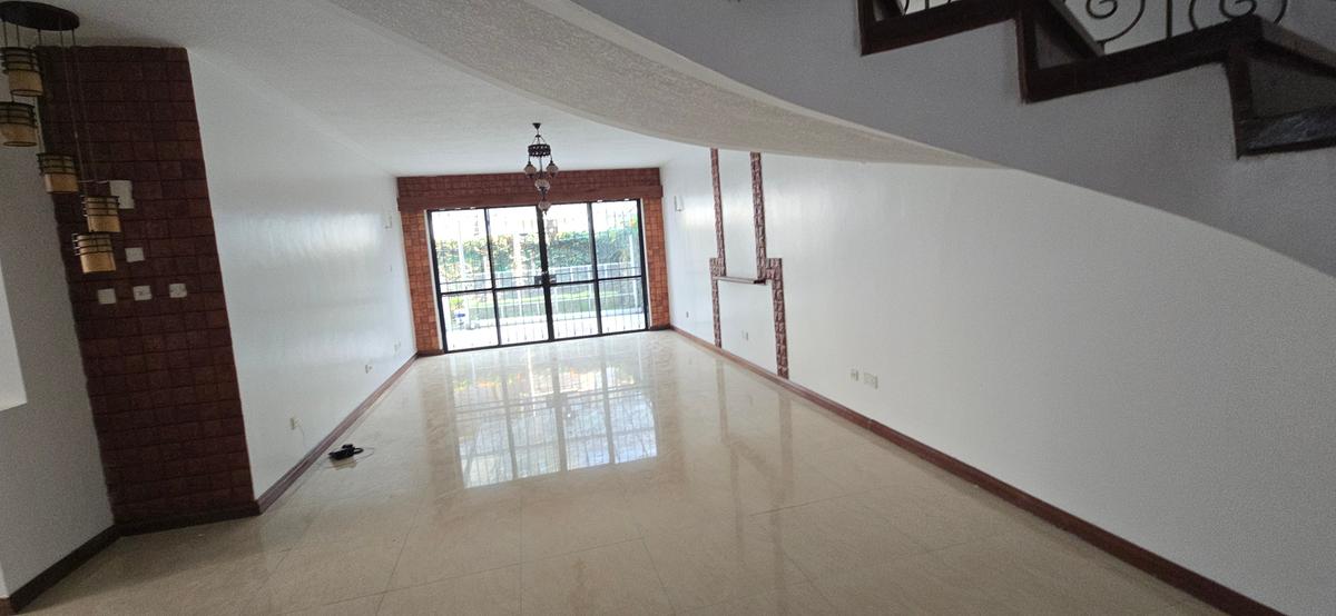 5 Bed Townhouse with En Suite at Grevillea Grove - 14