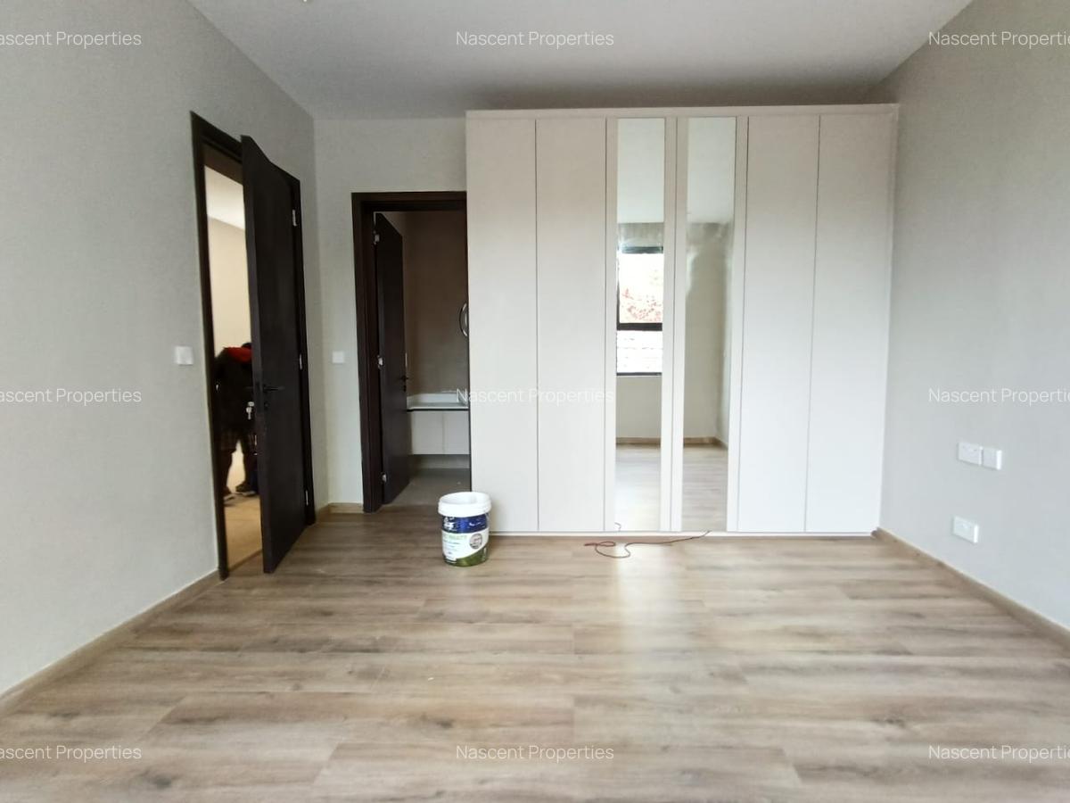 5 Bed Townhouse with En Suite in Lavington - 9