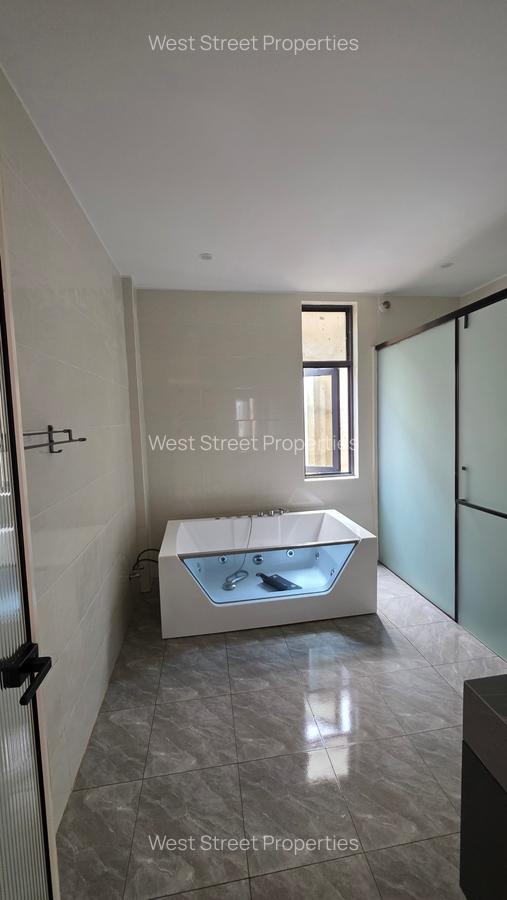 5 Bed Villa with En Suite at Chalbi - 3