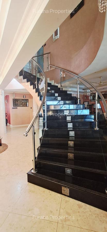 6 Bed House in Nyali Area - 6