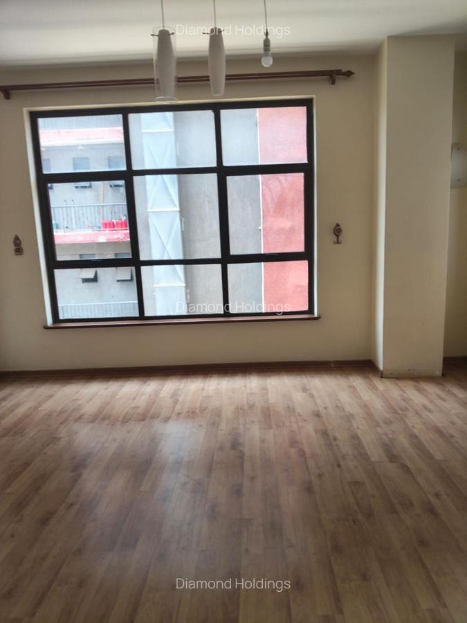 4 Bed Apartment with En Suite at Parklands - 4