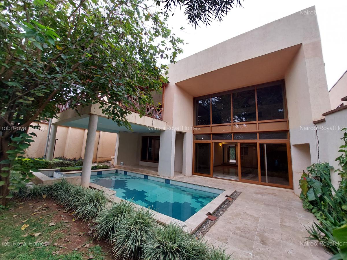5 Bed Townhouse with En Suite at Convent Drive - 5