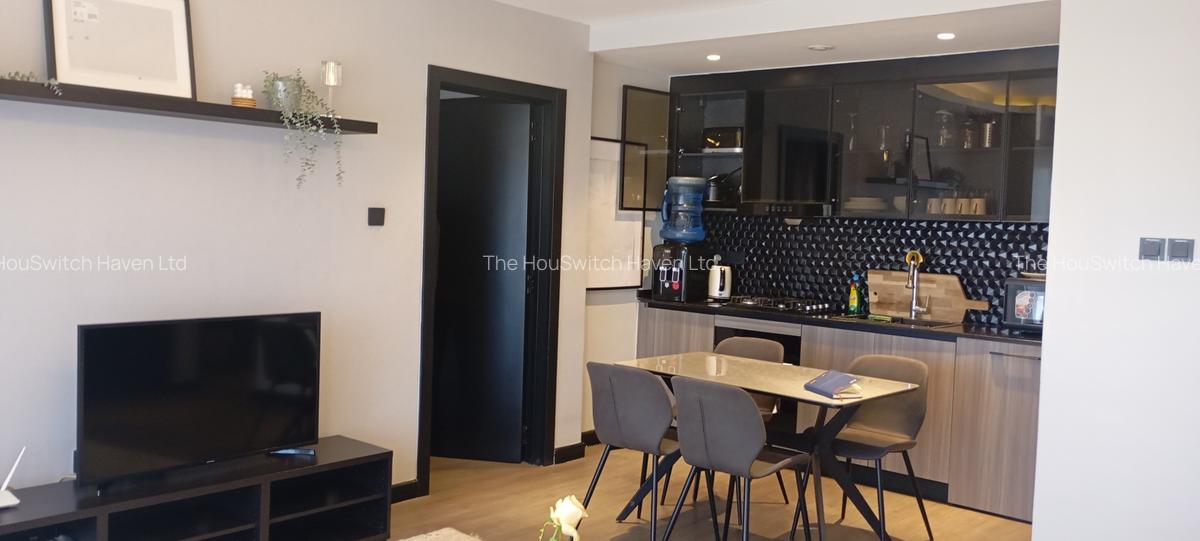Serviced 2 Bed Apartment with En Suite at Lantana Road - 2