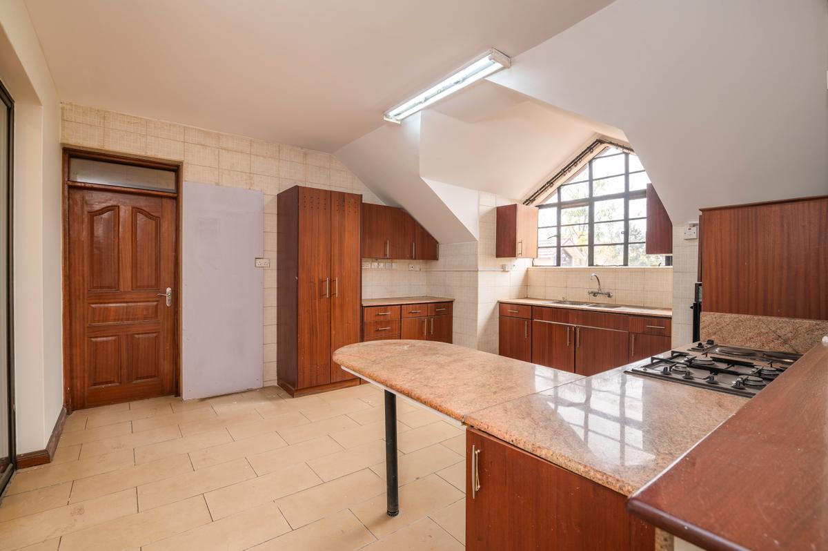 3 Bed Apartment with Staff Quarters at General Mathenge - 10