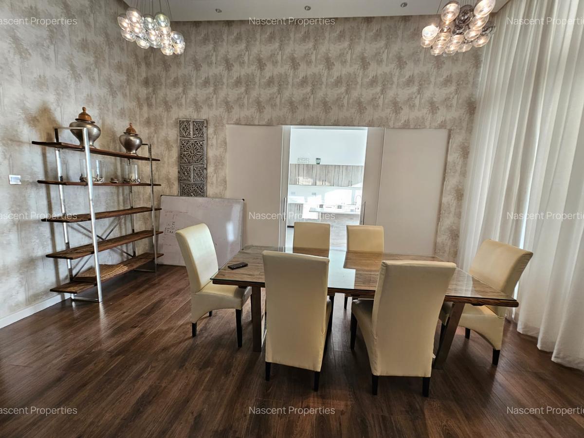 4 Bed Villa with En Suite in Spring Valley - 16