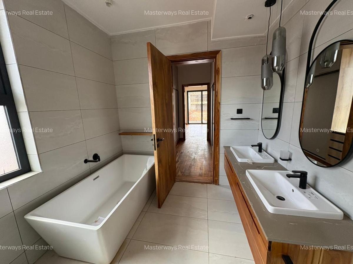 4 Bed Villa with Staff Quarters in Loresho - 8