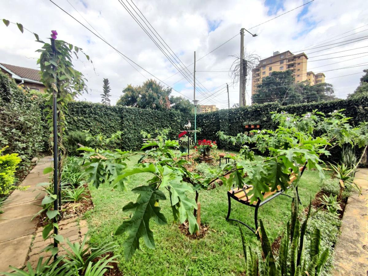 3 Bed Apartment with En Suite in Upper Hill - 14