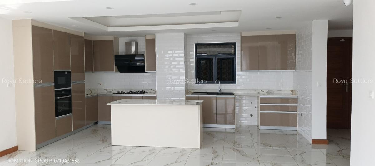 4 Bed Apartment with En Suite at Lantana Road - 5