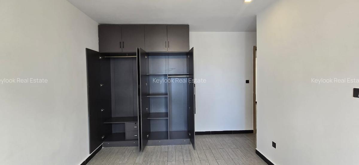 2 Bed Apartment with En Suite at Wood Avenue - 3