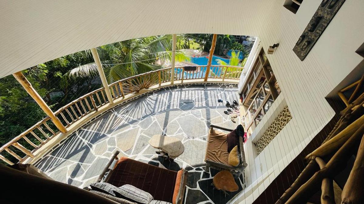 10 Bed House with En Suite in Diani - 9