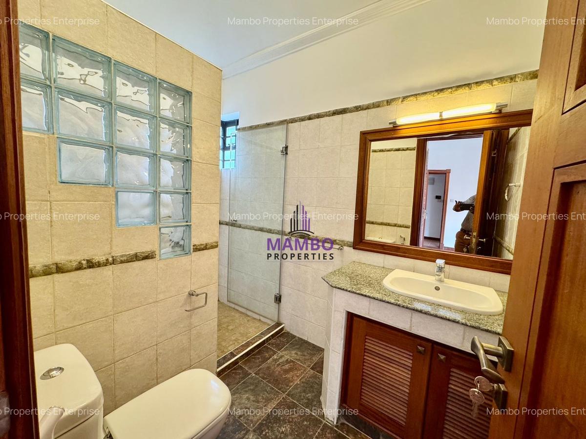 4 Bed Townhouse with En Suite at Peponi Rd - 19