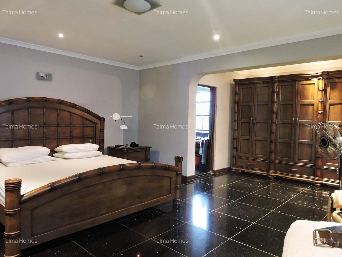 4 Bed Townhouse with En Suite at Off Peponi Road - 13