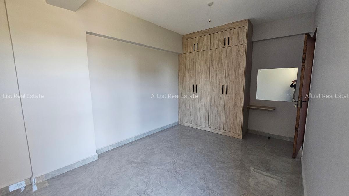 2 Bed Apartment with En Suite at School Lane - 12