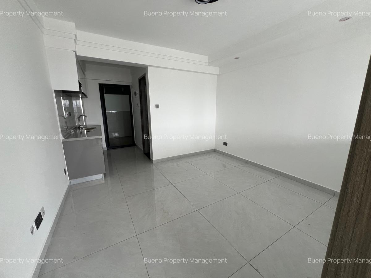 1 Bed Apartment with En Suite in Westlands Area - 7