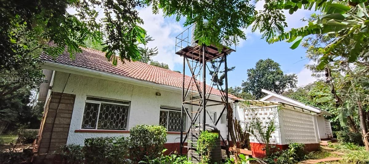 4 Bed House with En Suite at Rosslyn - 5