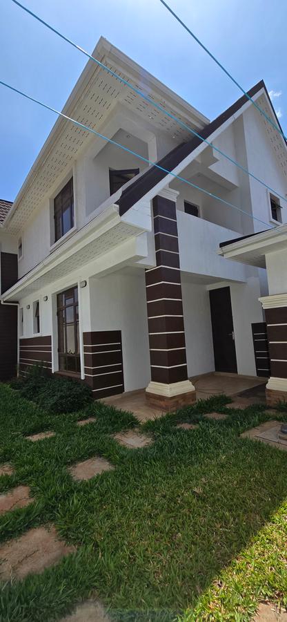 4 Bed Townhouse with En Suite at Membly - 10