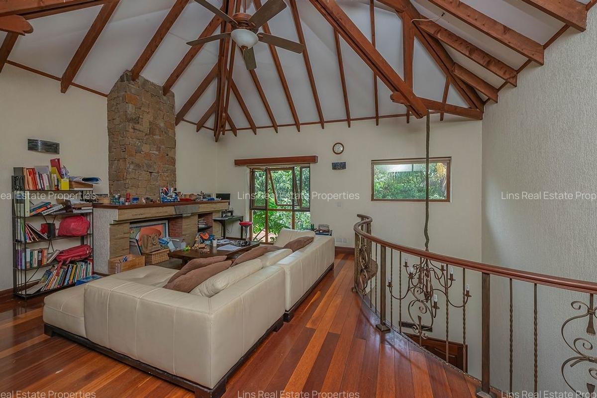 4 Bed Townhouse with En Suite in Kitisuru - 15