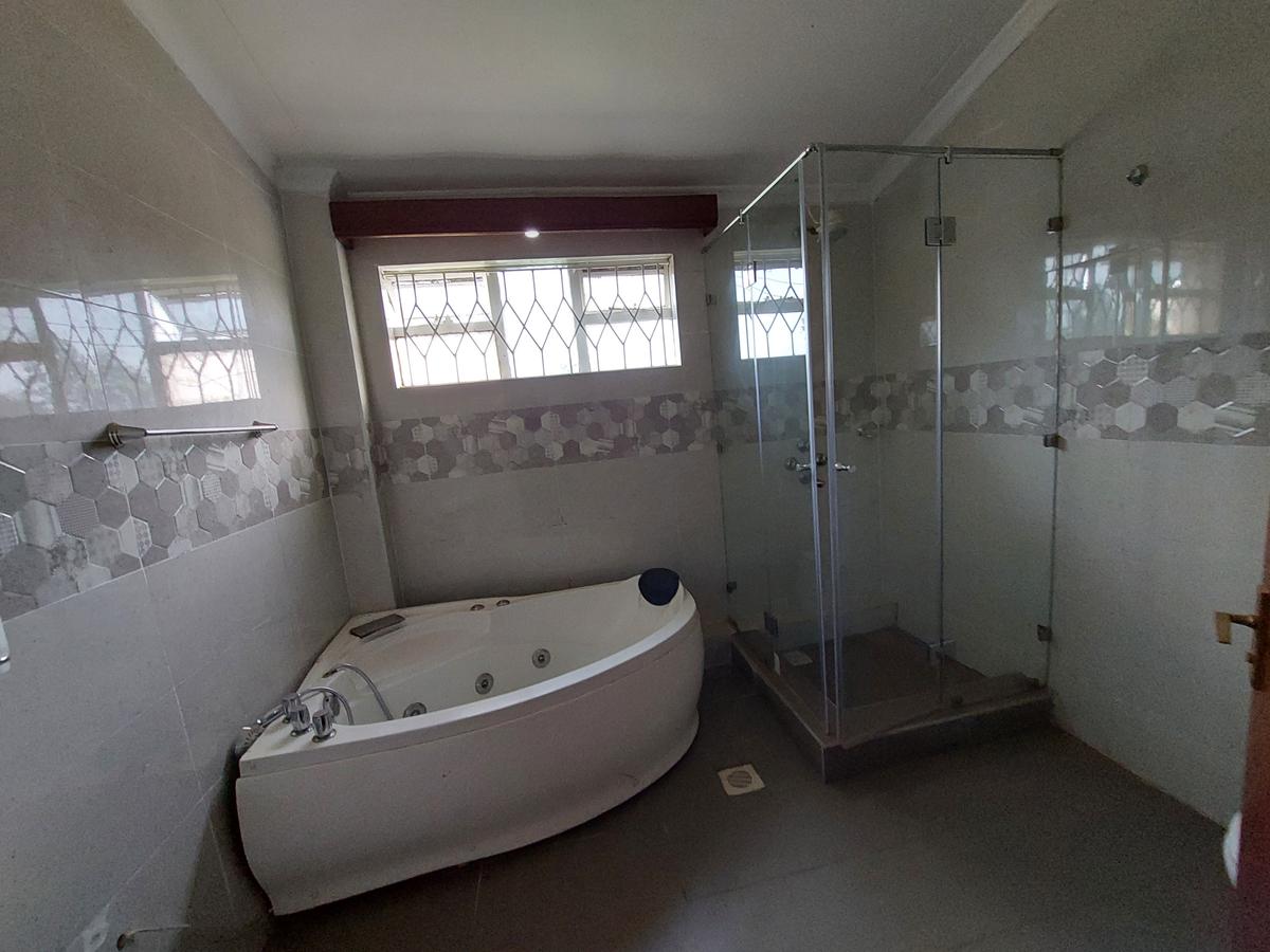 9 Bed House with En Suite at Eliud Mathu - 12