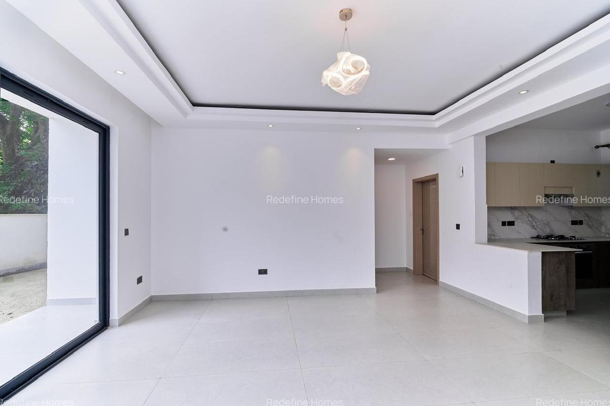 2 Bed Apartment with Gym in Brookside - 4