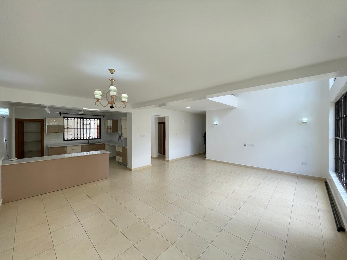 5 Bed Townhouse with En Suite in Syokimau - 4