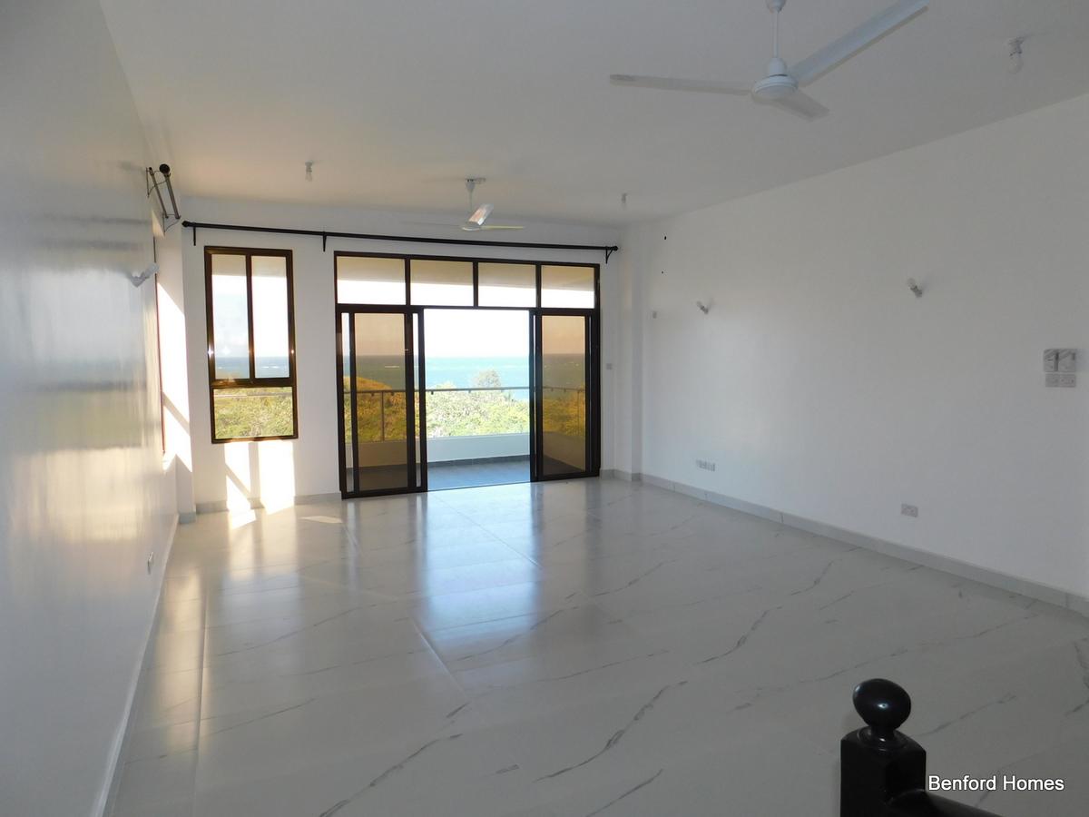 4 Bed Apartment with En Suite in Nyali Area - 7