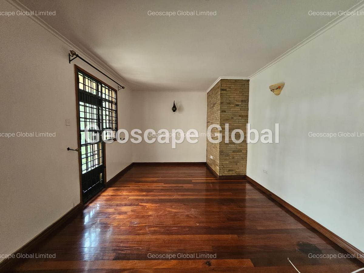 4 Bed House with En Suite in Runda - 8