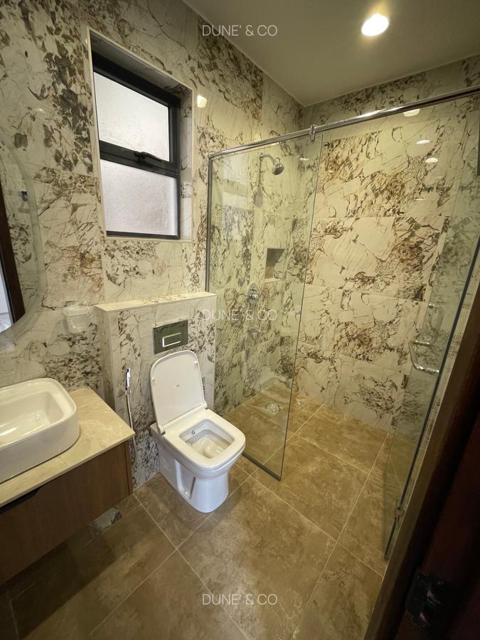 Serviced 2 Bed Apartment with En Suite in Westlands Area - 17