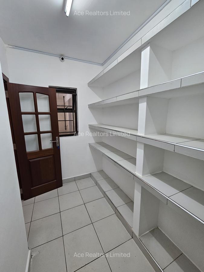 4 Bed Apartment with En Suite at Spring Valley - 7