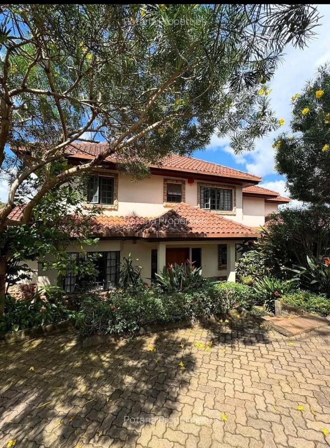 3 Bed House with En Suite in Runda - 1