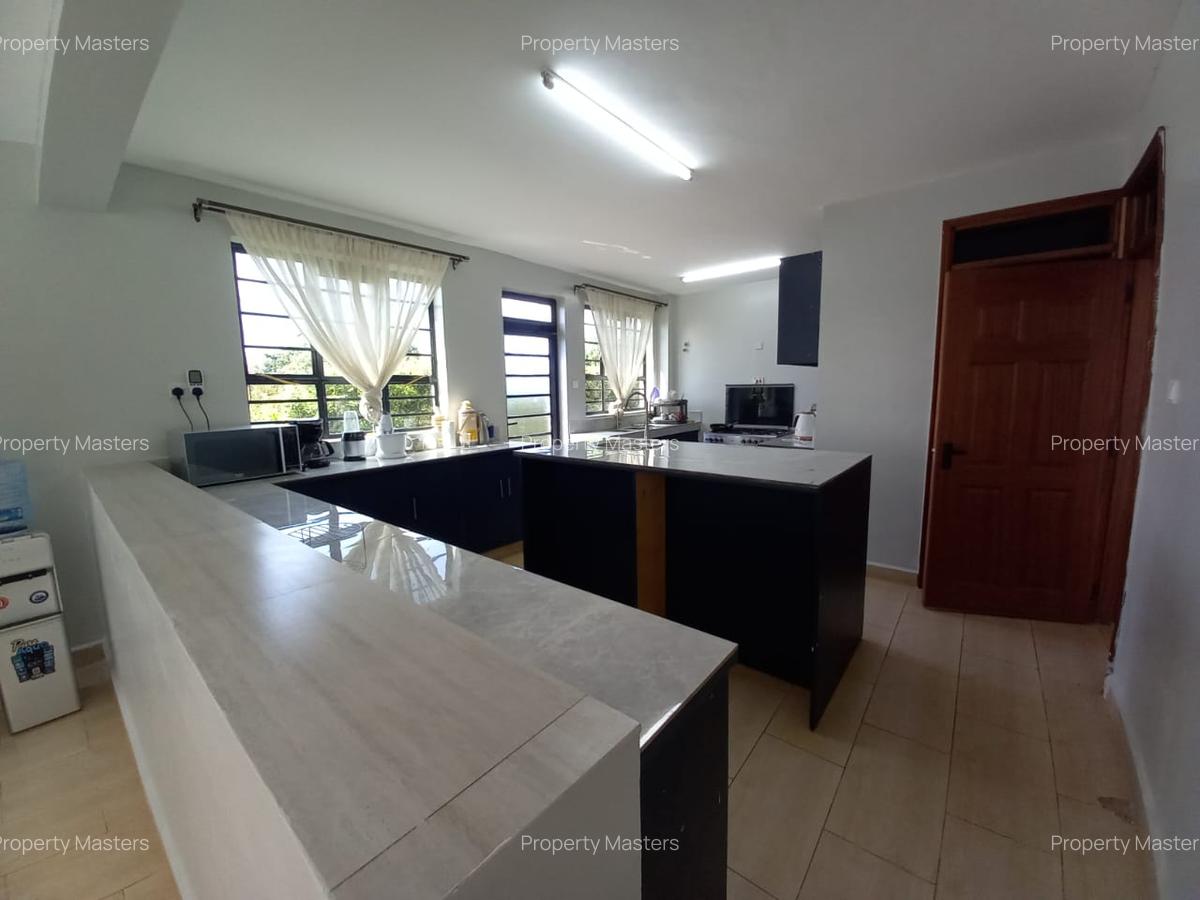 5 Bed Townhouse with En Suite at Acacia - 7