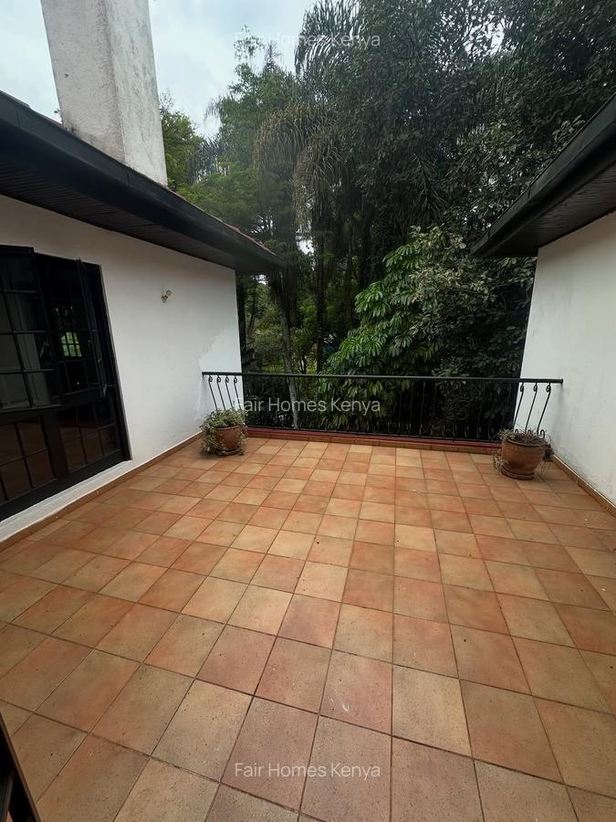 4 Bed Townhouse with En Suite at Riverside Drive - 10