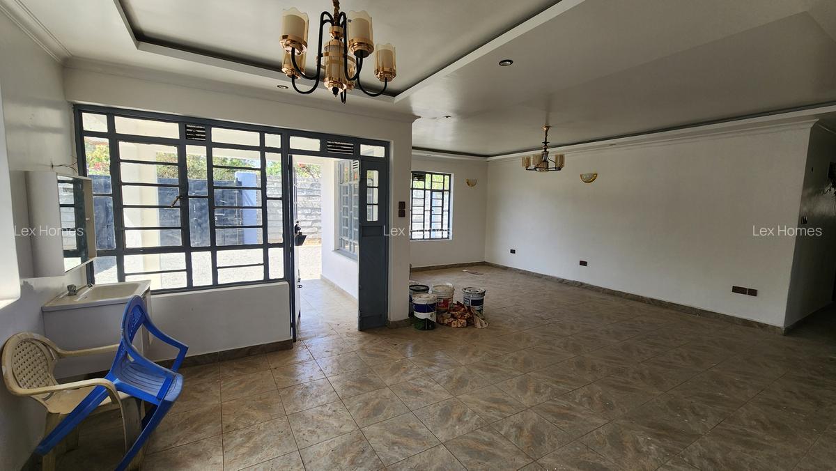 3 Bed House with En Suite at Rimpa - 6