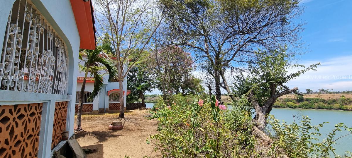 7 Bed Villa with En Suite at Mtwapa Creekside - 1