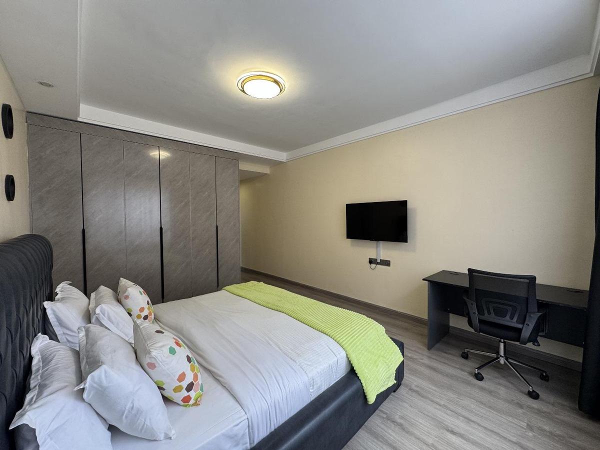 Furnished 3 Bed Apartment with En Suite at Riverside Lane - 4