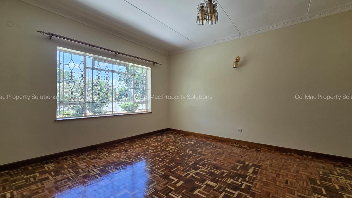 5 Bed House with En Suite in Loresho - 16